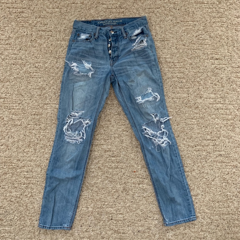 American Eagle mom jeans